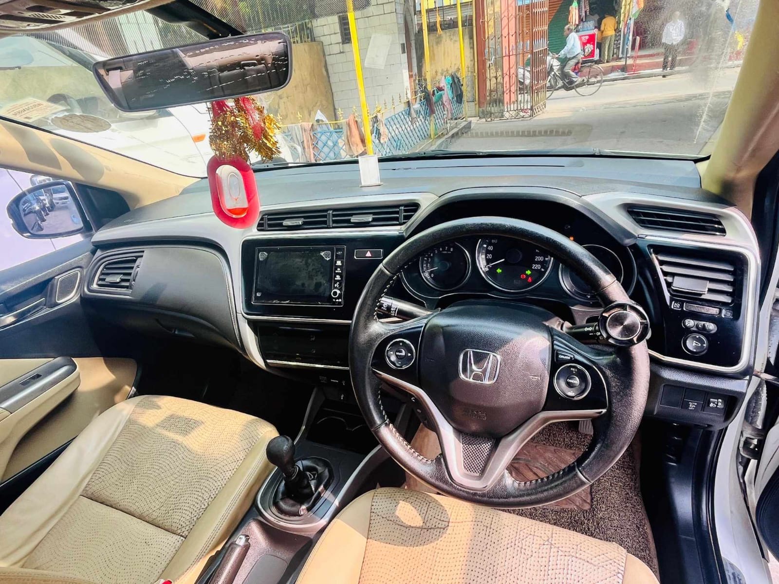 
								Honda City 2019 VX full									