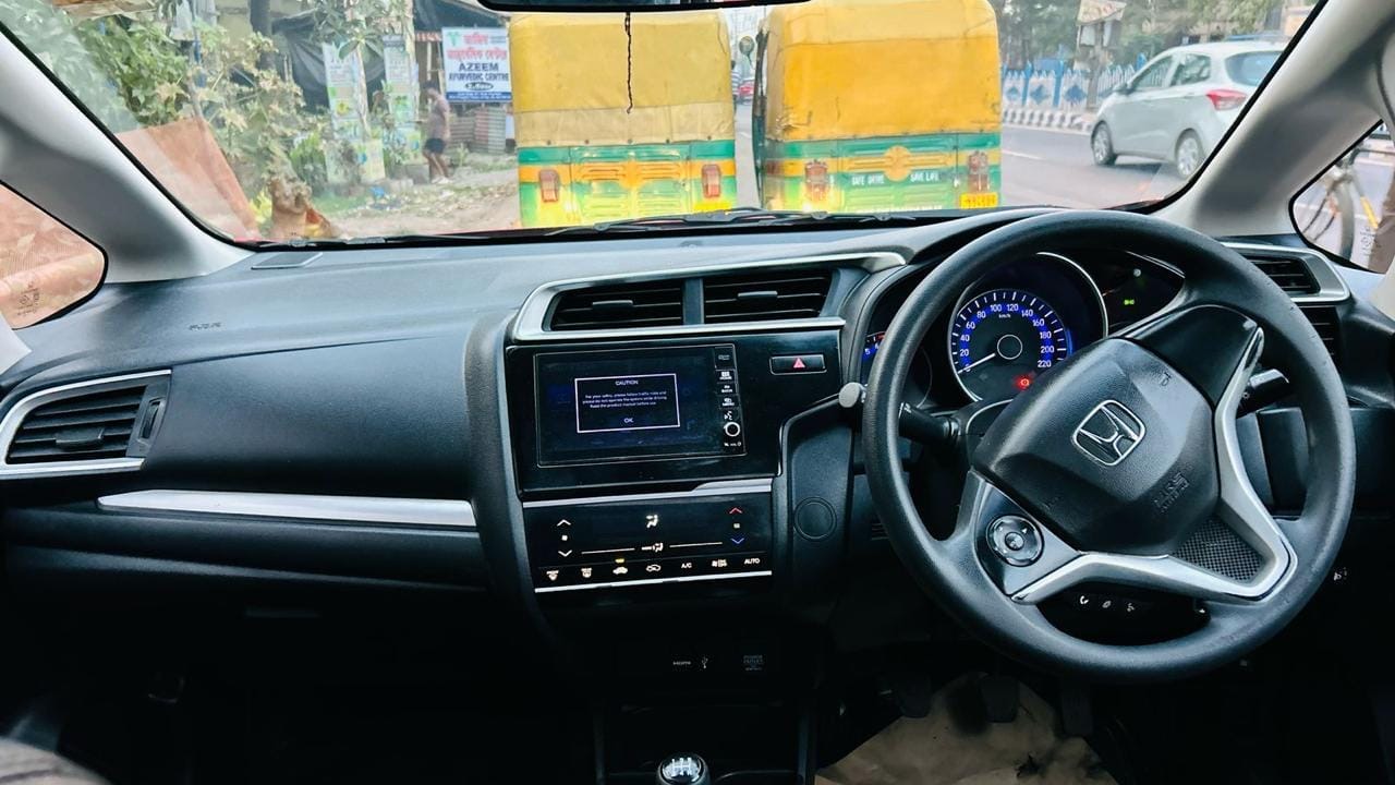 
								Honda WR-V 2019 full									