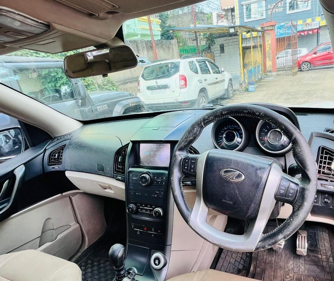 
								Mahindra Xuv500 W10 2016 full									