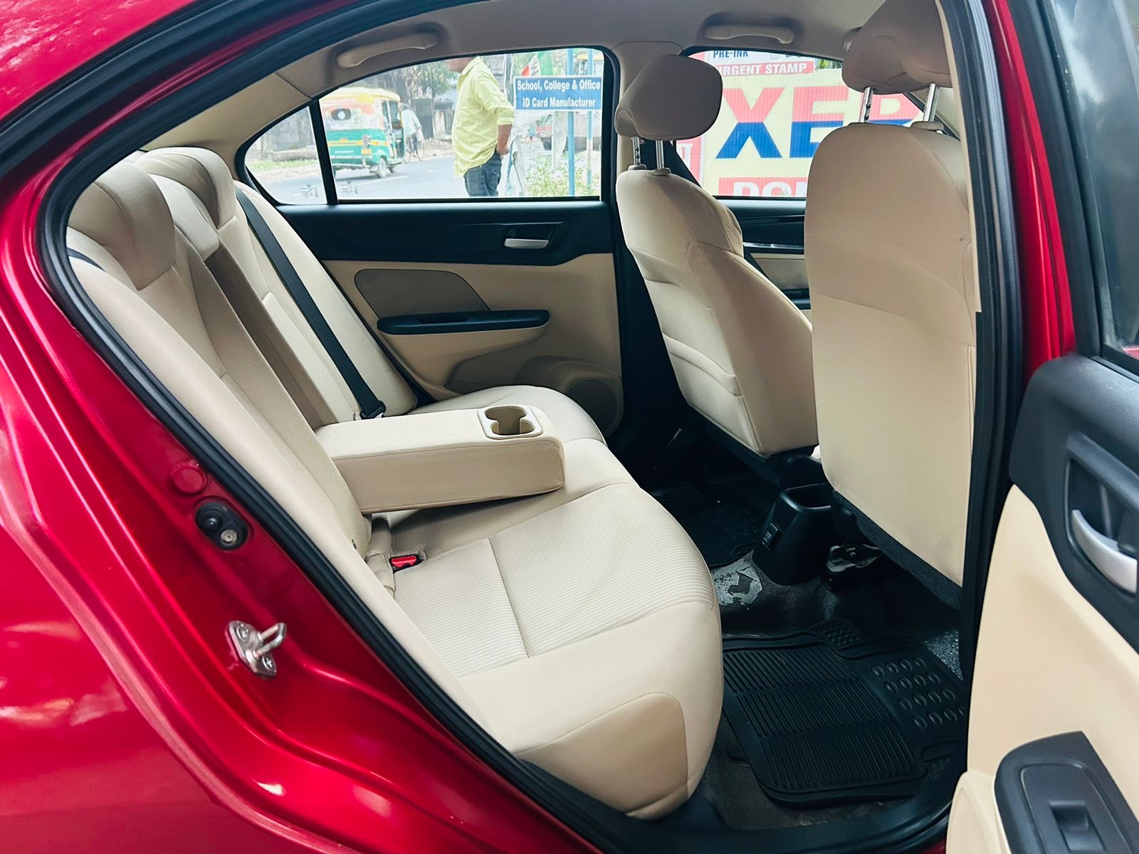 
								Honda Amaze SMT 2019 full									