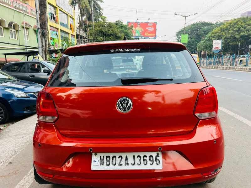 
								Volkswagon Polo Comfortline 2016 full									