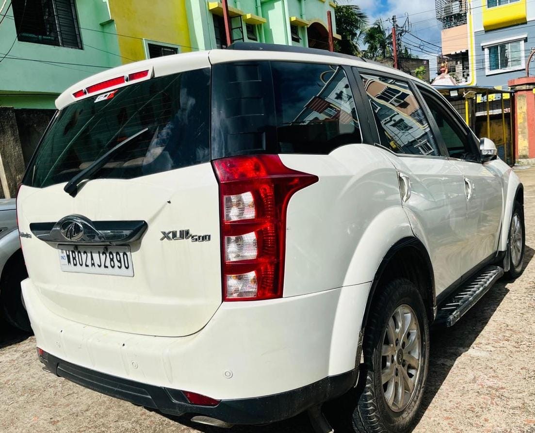 
								Mahindra Xuv500 W10 2016 full									