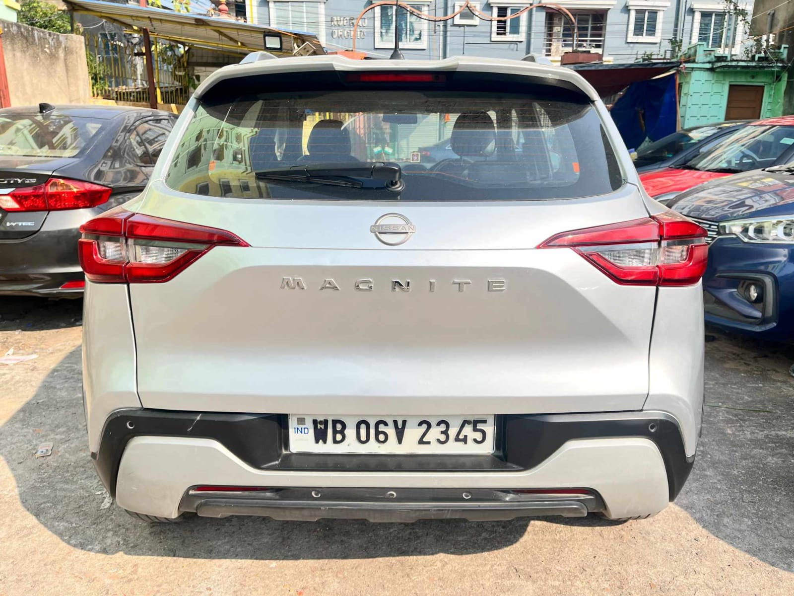 
								Nissan Magnite 2021 full									