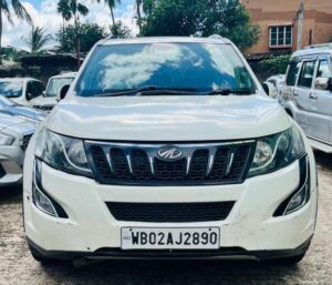 Mahindra Xuv500 W10 2016