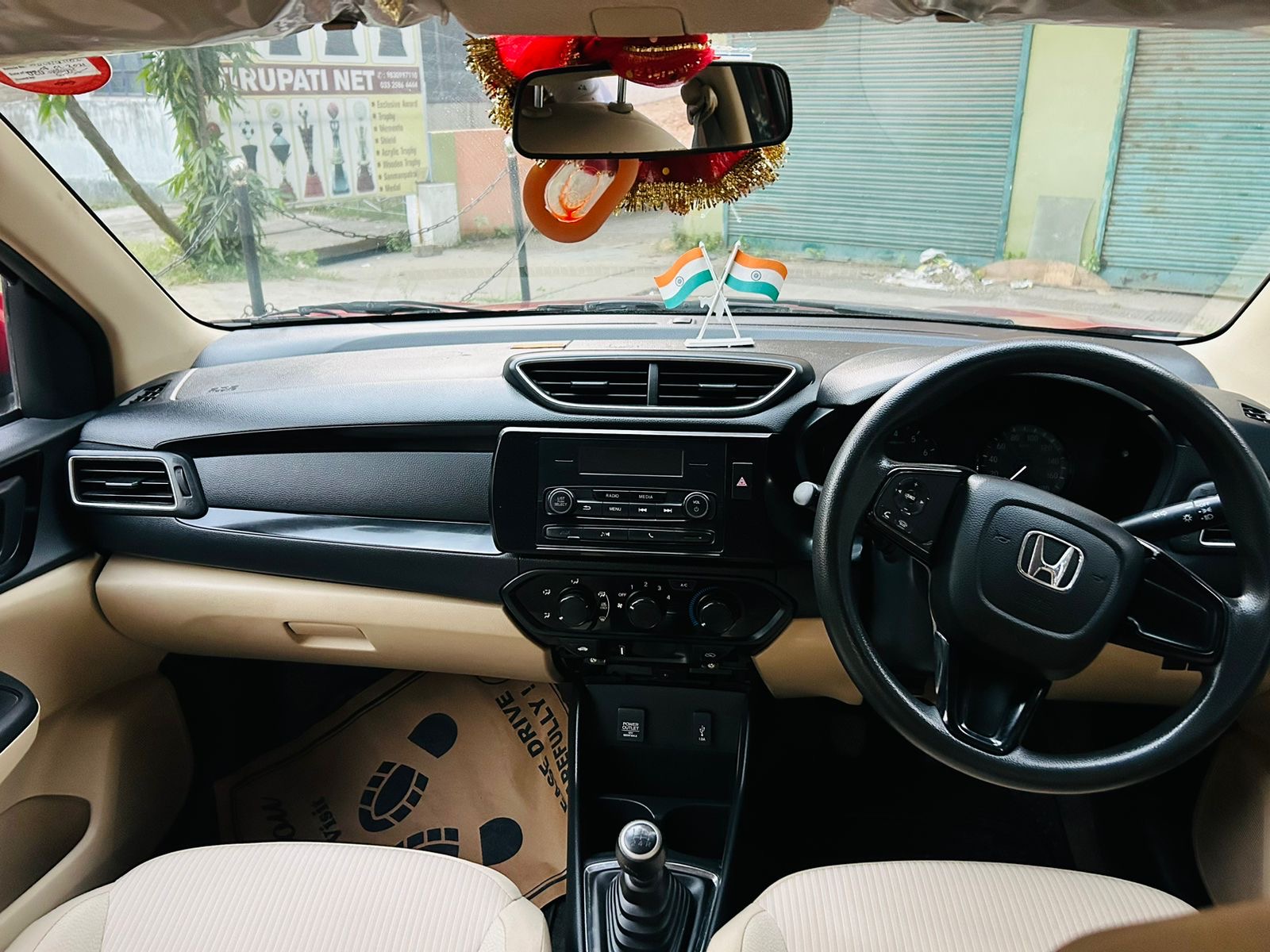 
								Honda Amaze SMT 2019 full									