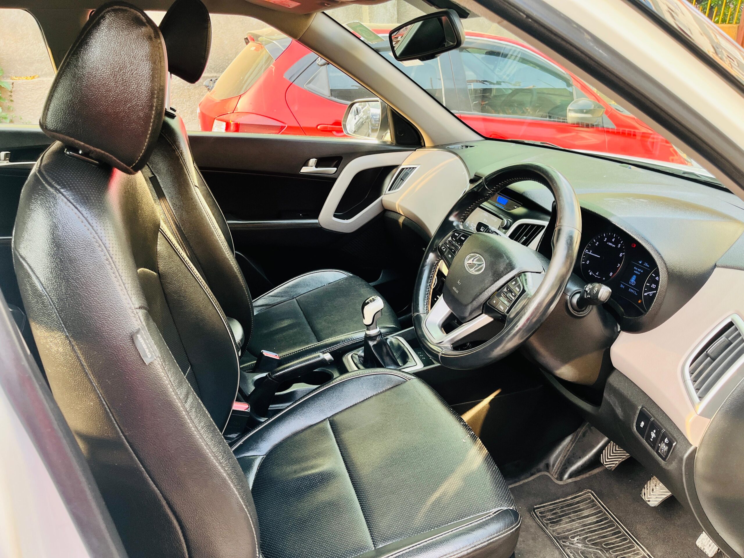 
								Hyundai Creta SX(O) 2019 full									