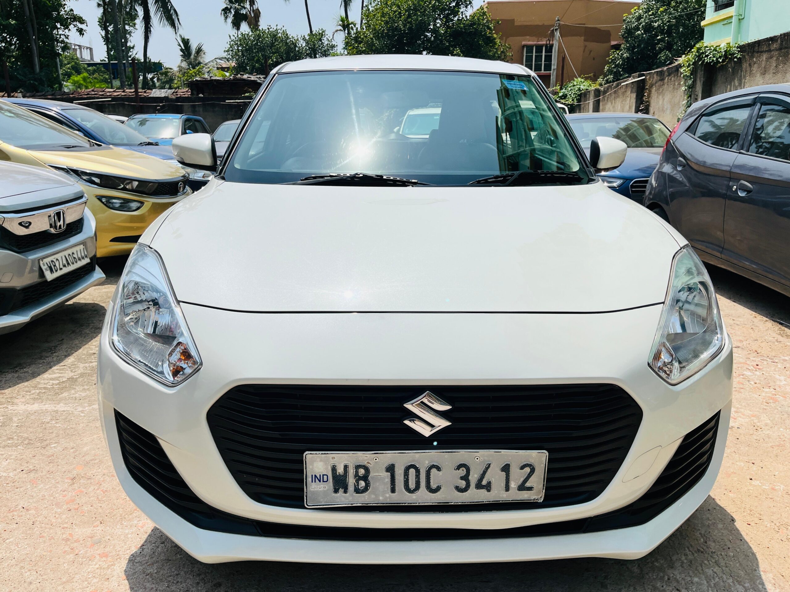 
								MARUTI SWIFT VXI 2021 full									