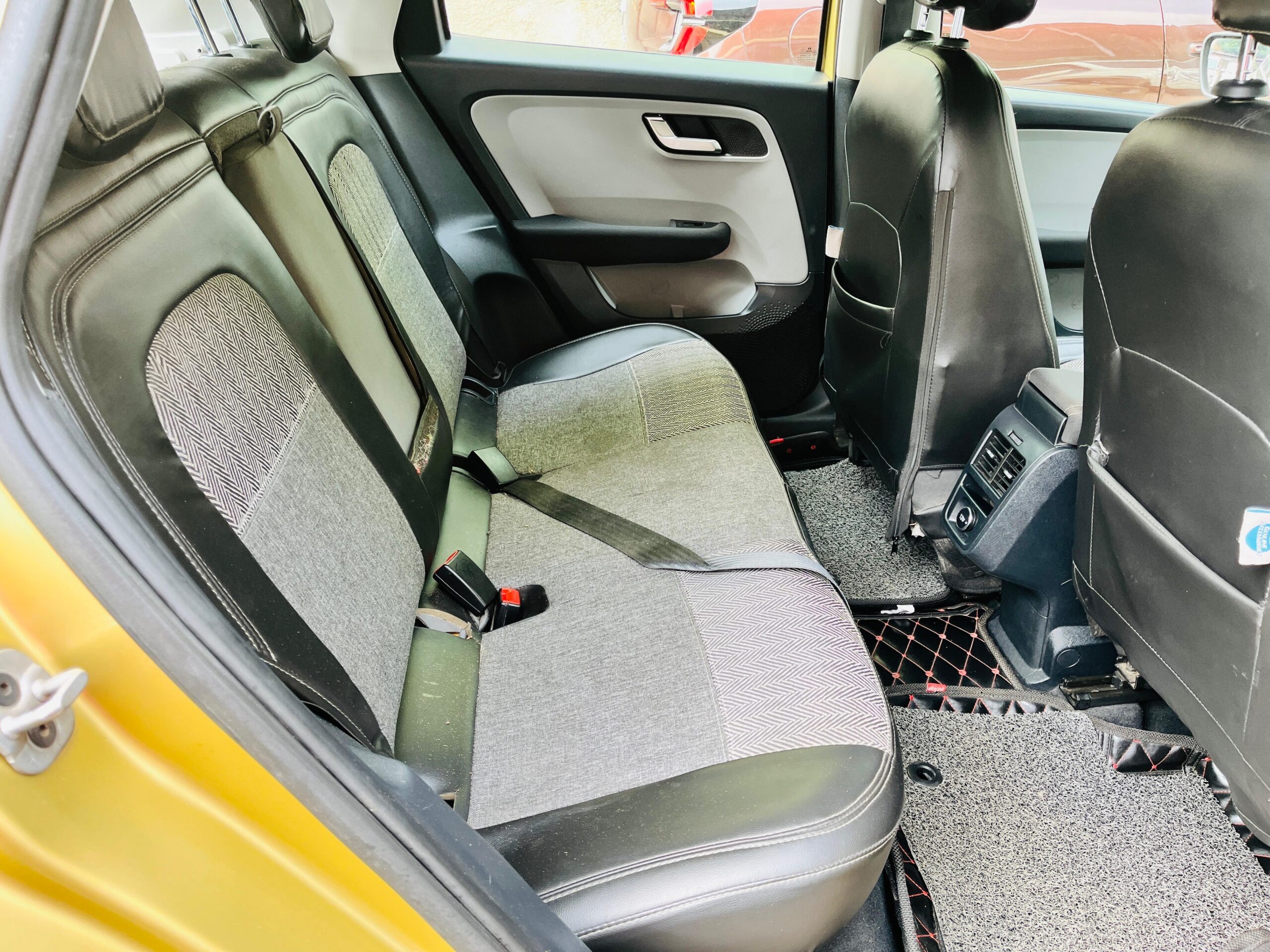 
								TATA ALTROZ XZ+ 2020 full									