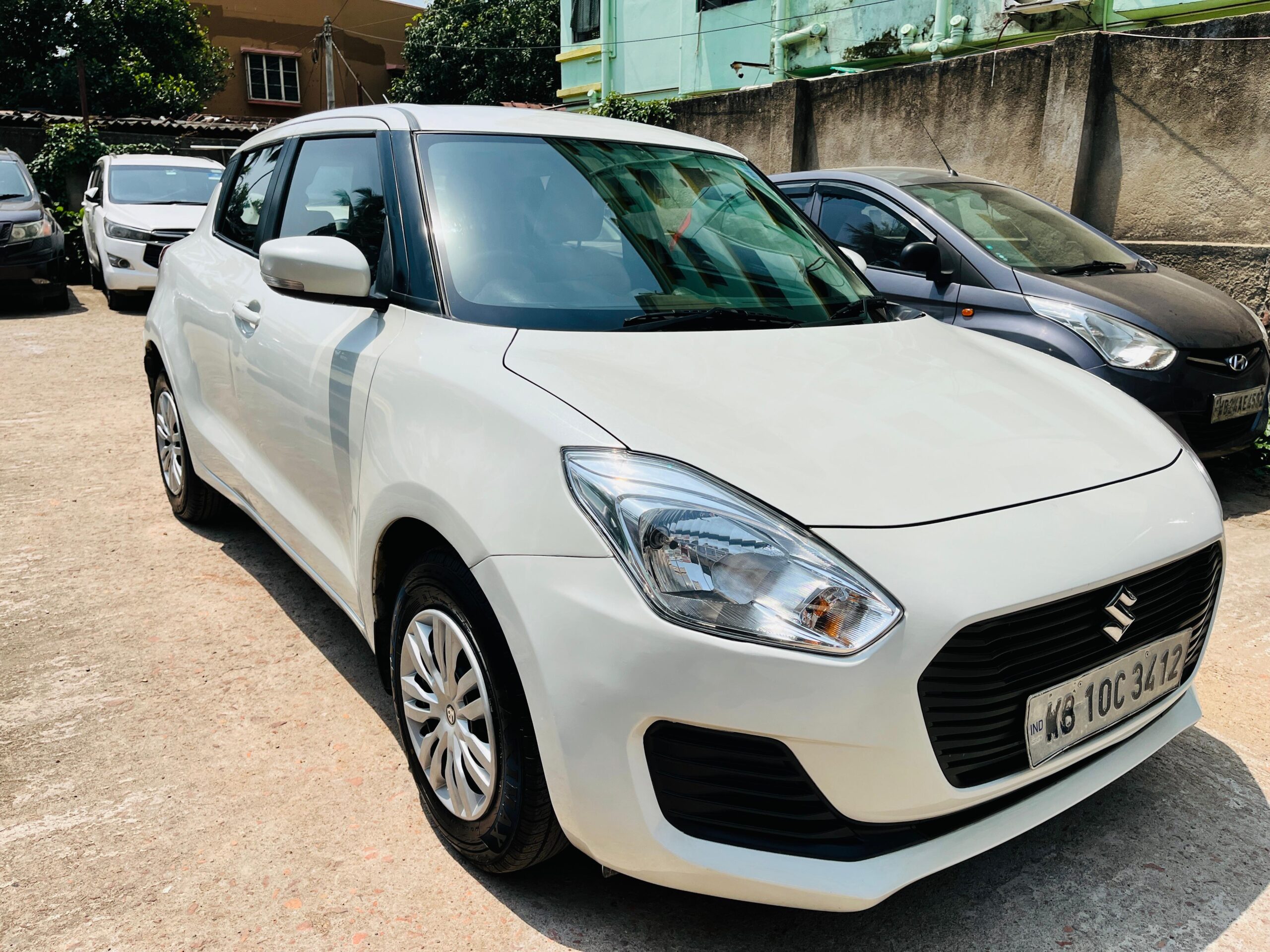 
								MARUTI SWIFT VXI 2021 full									