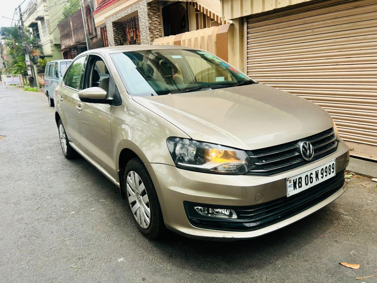 
								Volskwagon Vento 2017 full									