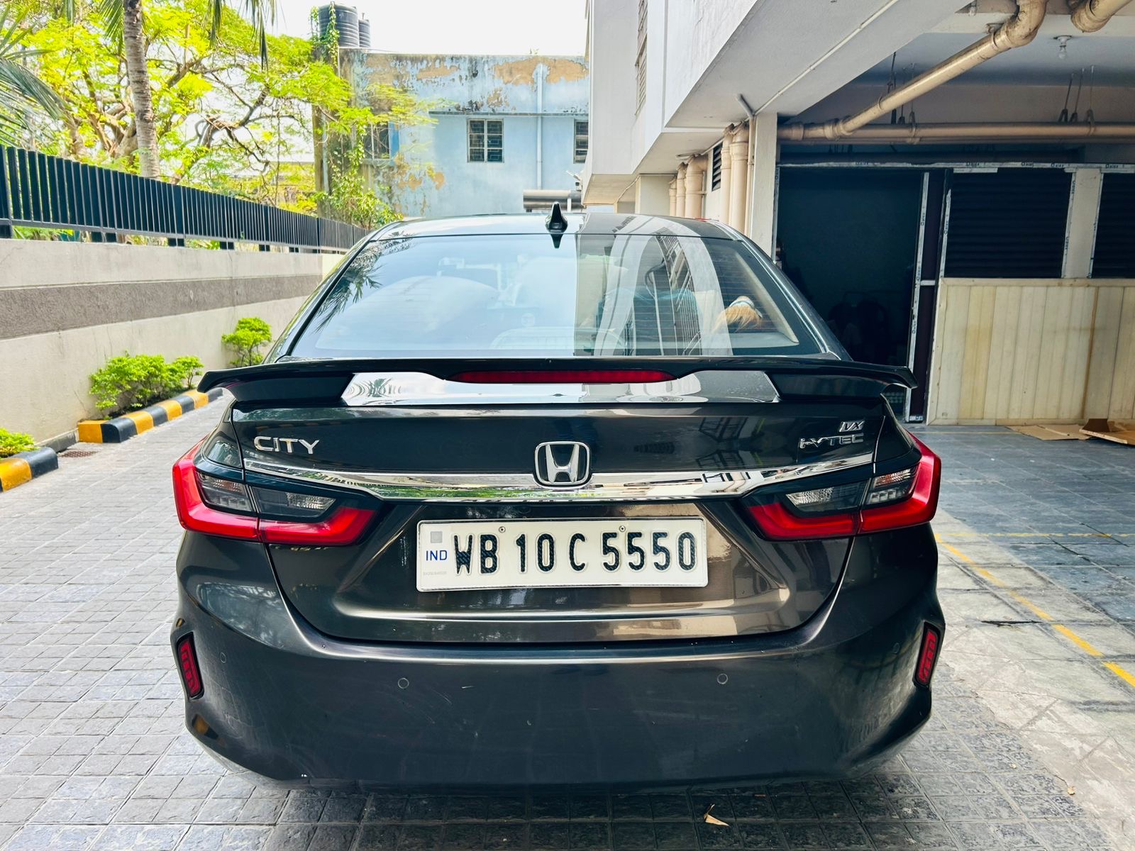 
								Honda City 5th gen 2021 VX full									