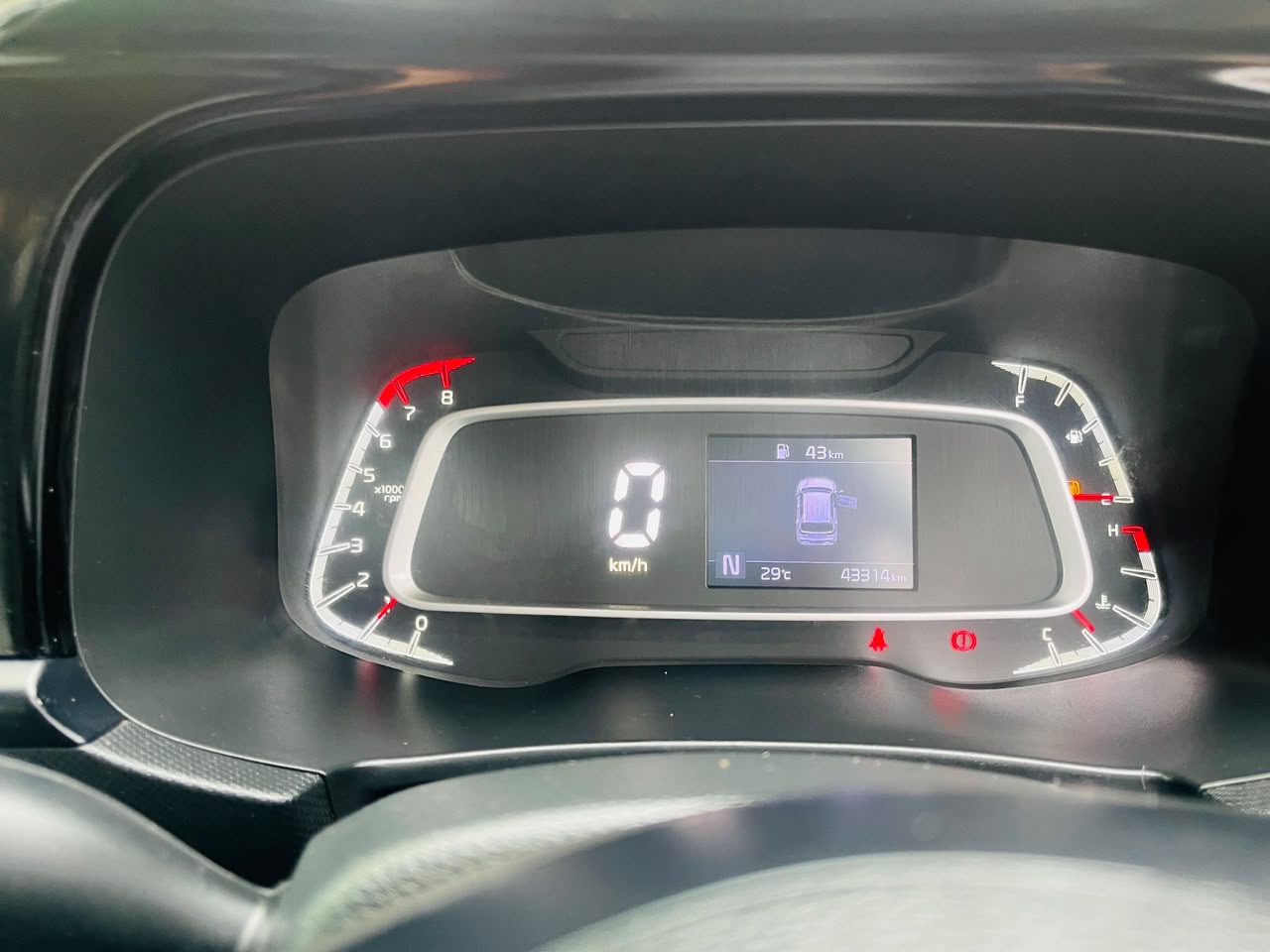 
								Kia Sonet 2021 full									