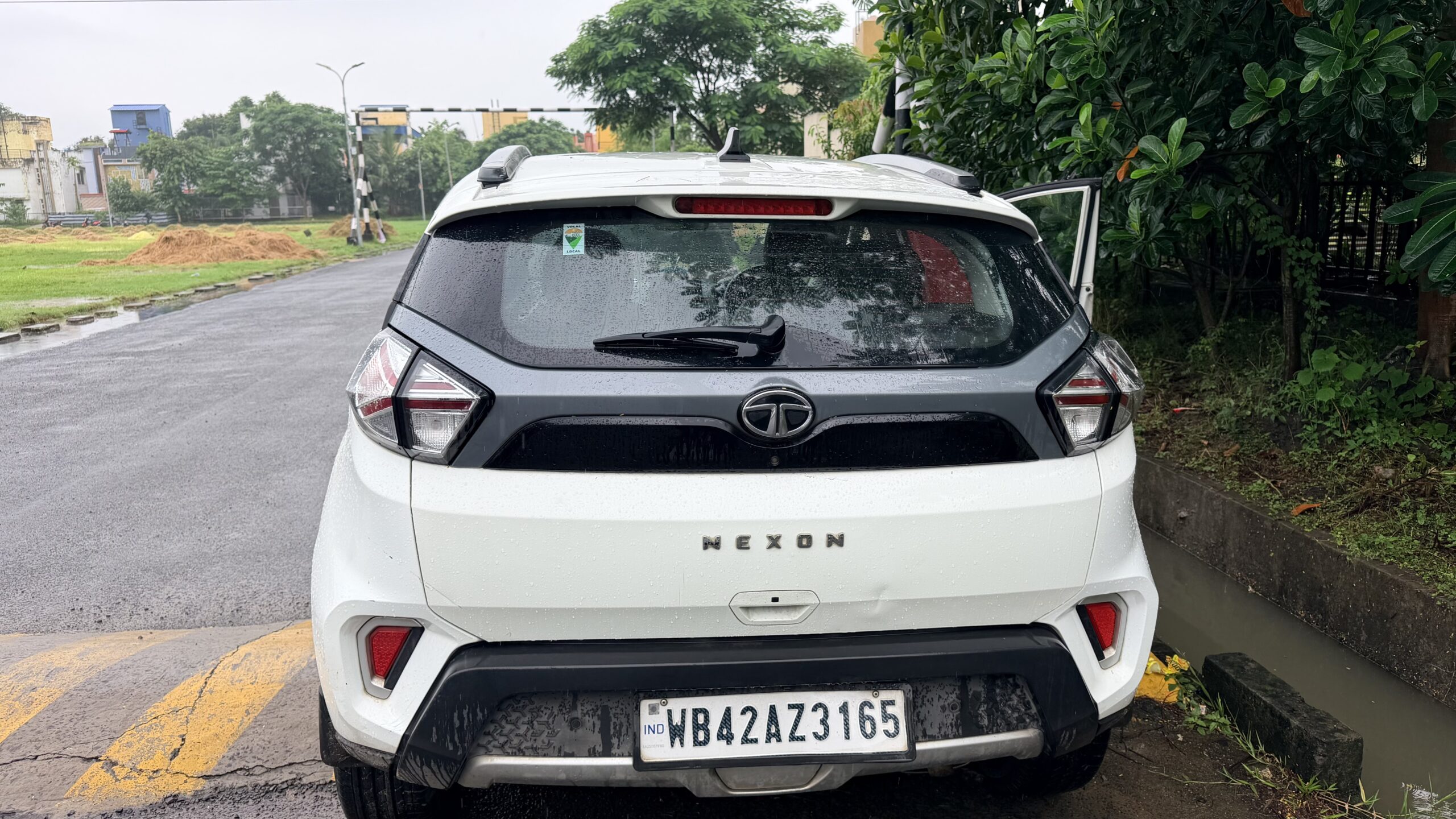 
								Tata Nexon 2021 XZ+ full									